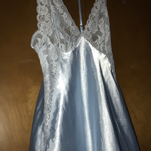 Other - BEAUTIFUL Slip